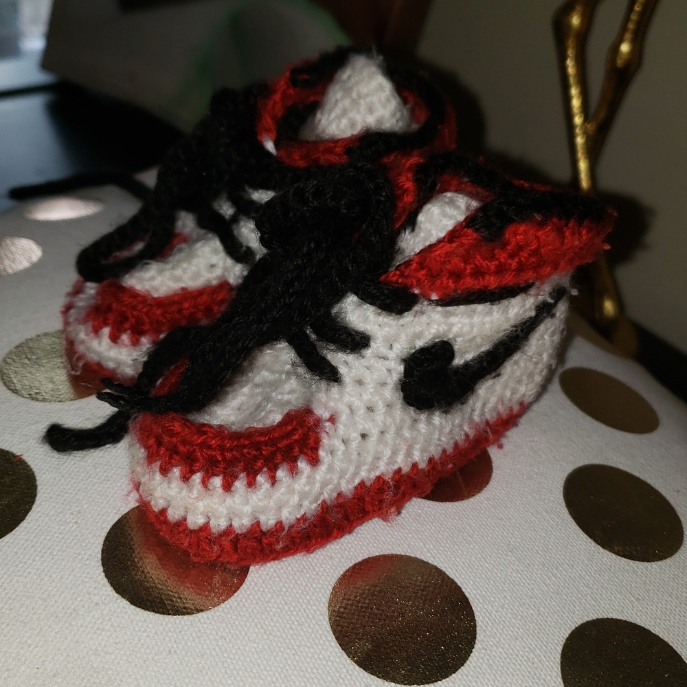 Nike customized crotchet shoes, 0- 3months.